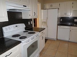  This Is a Perfect 3 Bedroom, 2 Bathroom Home! in Columbus, GA (Photo 4 of 6)