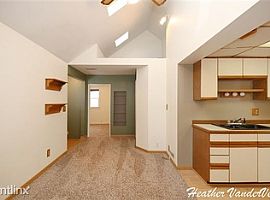 Lovely Condo in  The Heart of Chinatown For Rent in Washington, DC (Photo 9 of 12)