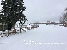 Lovely Single Family Home For Rent in Layton, UT (Photo 12 of 12)