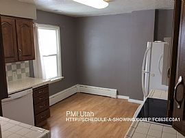 Lovely Single Family Home For Rent in Layton, UT (Photo 5 of 12)