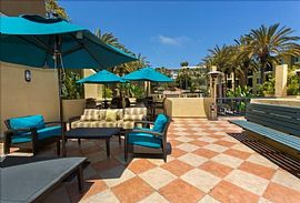 2 Bedroom and 1 Bathroom Are Well Furnished and Specious in Playa del Rey, CA (Photo 2 of 6)