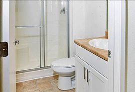 2bedroom Specious and Furnished Apartment Available Now in Los Angeles, CA (Photo 2 of 5)