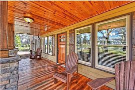 "Hot" Sedgefield Neighborhood! in Charlotte, NC (Photo 2 of 5)