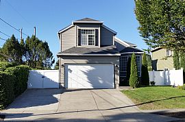 Fully Furnished 4 Bd, 2.5 Bath Near Nike/intel in Beaverton, OR