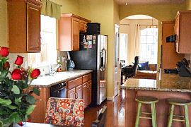 Beautiful Lennar Home in Hanford, CA (Photo 6 of 9)