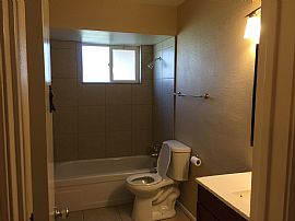 Beautiful 3 Bedroom 2 Bath 2 Car Garage 1,628 Sqft in Phoenix, AZ (Photo 9 of 12)