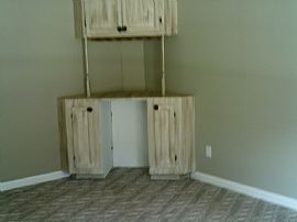 Absolutely Fabulous Home in a Great Neighborhood in Decatur, AL (Photo 4 of 10)