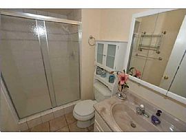 Beautiful Corner Townhouse in El Paso, TX (Photo 2 of 4)