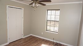 Wonderfully Huge 3bedrm Ranch- Style, Single Family Home in Little Rock, AR (Photo 8 of 9)