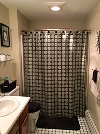 2 Bedroom with Great Natural Light and 1 Car Garage! in Manchester, NH (Photo 7 of 9)