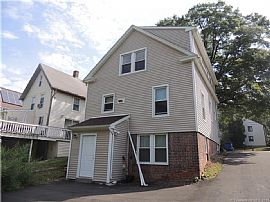  Nothing to Do But Move Into This Spacious Charming 3 Bedrm Col in New Haven, CT (Photo 7 of 8)