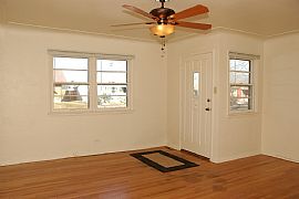 Great Beautiful 2beds 1.5 Baths Home on Massive Corner in Denver, CO