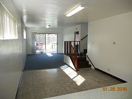  Spacious House in Laurel District 4 Bedrooms, 2.25 Bathrooms in Oakland, CA (Photo 7 of 10)