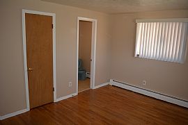 This Great 3 Bedroom 1.5 Bath Is Located Lakewood in Lakewood, CO (Photo 8 of 11)