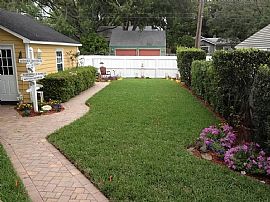  The House Has 3 Bedrooms 2 Bath, a Detached 2-Car Garage in Saint Petersburg, FL (Photo 6 of 7)