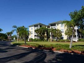 2,3 Bedroom in Bradenton in Bradenton, FL (Photo 3 of 12)