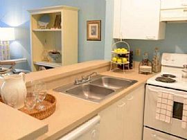 2,3 Bedroom in Bradenton in Bradenton, FL (Photo 9 of 12)