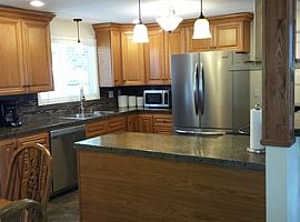Newly Renovated One Story Home. Large 2 Car Garage.  in Salem, OR (Photo 3 of 3)