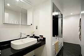 Well Furnished 1 Bedroom Apartment  in New York, NY (Photo 4 of 6)