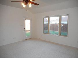 5005 104th Street  ,.$700 in Lubbock, TX (Photo 2 of 11)