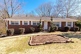 Very Pretty 3 Bed 3 Bath Home in Center Point, AL