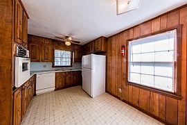 Very Pretty 3 Bed 3 Bath Home in Center Point, AL (Photo 3 of 11)