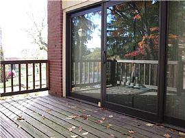 Enjoy Townhouse/condo Living in This 2-Bedroom Private End Unit in Pittsburgh, PA (Photo 2 of 8)