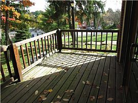 Enjoy Townhouse/condo Living in This 2-Bedroom Private End Unit in Pittsburgh, PA (Photo 3 of 8)