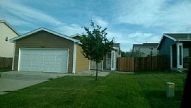 Cozy 3 Bedroom 2 Bath in Cheyenne, WY