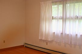 162 Briarwood Ln in Beckley, WV (Photo 5 of 10)