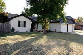 3 Bed, 2 Bath in Rollingwood / Nw Okc in Oklahoma City, OK
