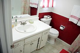 3 Bed, 2 Bath in Rollingwood / Nw Okc in Oklahoma City, OK (Photo 5 of 12)