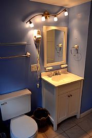 4 Bed 2 Full Bath Fully Furnished Seasonal Rental Home in Southwest Harbor, ME (Photo 3 of 12)