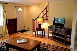4 Bed 2 Full Bath Fully Furnished Seasonal Rental Home in Southwest Harbor, ME (Photo 4 of 12)
