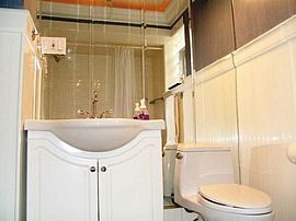 1st Floor of Beautifully Restored Bungalow in Great Residential in Chicago, IL (Photo 5 of 5)