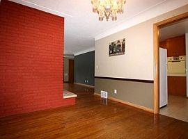 3922 Sheridan Ave S in Minneapolis, MN (Photo 4 of 6)