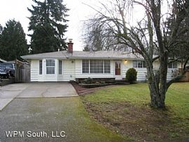 Charming Updated 3 Bedroom, 1 Bath Rambler on Large Lot.  in Federal Way, WA