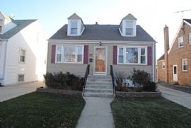 Located Near Beautiful Parks and Plenty of Shopping, Dining And in Chicago, IL