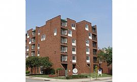 Amazing 2 Bedroom Apartment Available Now! in Baltimore, MD (Photo 6 of 6)