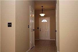 Beautifully Remodeled. 3bedroom, 2bathroom,2car Garage in Cente in Centerton, AR (Photo 4 of 8)