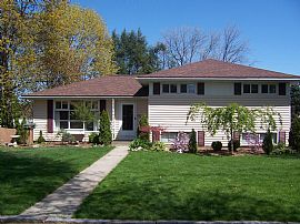 Great Property Located in Nice Neighborhood  in Springfield, MA