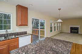 4 Bed, 2.5 Bath, 3000 Sqft, $1,650 in Elkridge, MD (Photo 3 of 10)