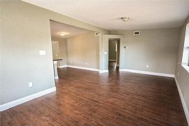 Beautifully Updated 3br/2br in Tampa, FL (Photo 3 of 8)