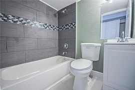 Beautifully Updated 3br/2br in Tampa, FL (Photo 7 of 8)