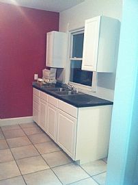 Beautiful 3 Bedroom Home in East Toledo in Toledo, OH (Photo 4 of 12)