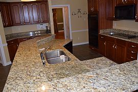 Home Details For 1726 John Ridge Dr in Collierville, TN (Photo 5 of 12)