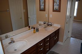 Home Details For 1726 John Ridge Dr in Collierville, TN (Photo 8 of 12)