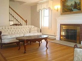 32 Palmer Ave, Cranston, Ri 02920 3 Bed 2 Bath Available  in Cranston, RI (Photo 3 of 5)