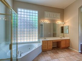 This Highly Desirable Floor Plan Is Located on a Premium Lot Ba in Scottsdale, AZ (Photo 11 of 12)