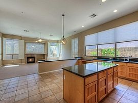 This Highly Desirable Floor Plan Is Located on a Premium Lot Ba in Scottsdale, AZ (Photo 4 of 12)